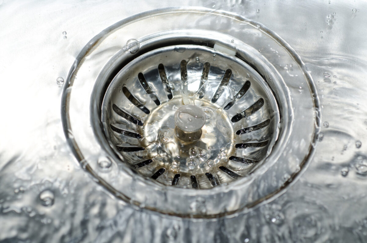 eau chaude canalisation bouchée
